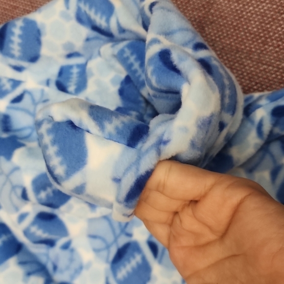 Healthtex Fleece Blue Football Footed Zip Up - Size 6-‎ 9 months - Picture 16 of 16